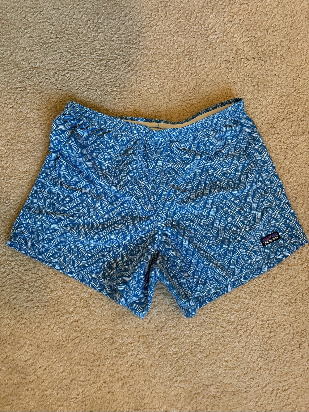 Patagonia Women's 5" Baggies | Blue Wave Patterned Shorts S - Picture 2 of 16